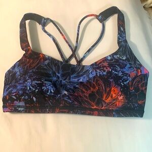 Lululemon sports bra